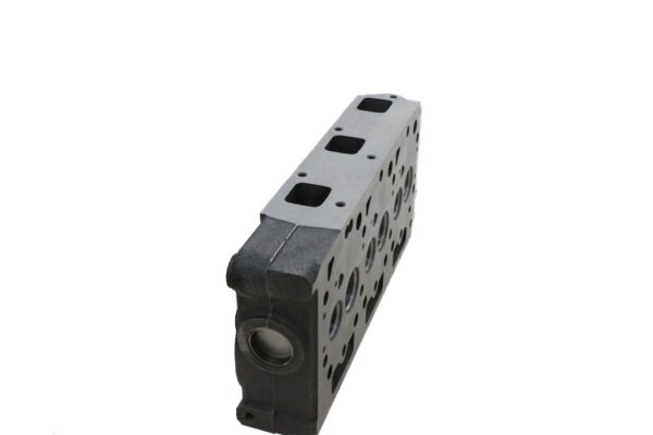 Cylinder head Indirect injection Kubota D902 - Image 2