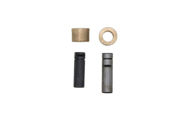 Front axle pin en bush Kubota B5000, B6000, B7000
