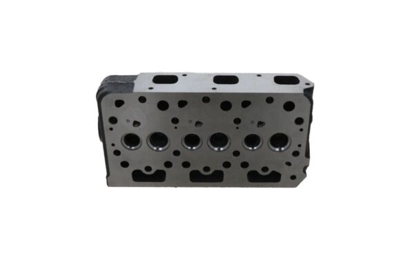 Cylinder head Indirect injection Kubota D782 - Image 3