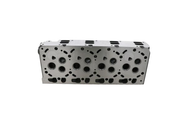 Cylinder head Kubota V3300 (12 Valves Indirect Injection) - Image 4