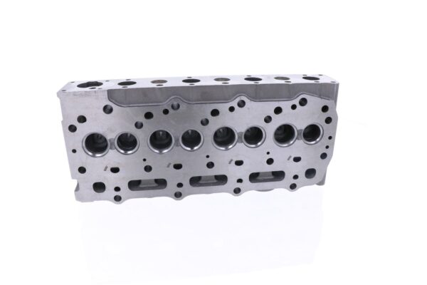 Cylinder head Perkins 404D-22 - Image 4