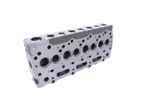 Cylinder head Perkins 404D-22T - Image 4