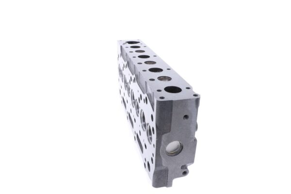 Cylinder head Perkins 404D-22T - Image 6