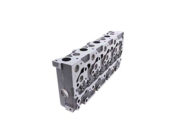 Cylinder head Kubota V2403 DI - Image 4