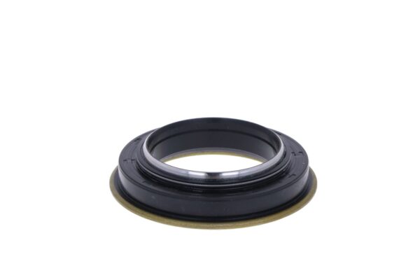 Thru shaft seal 4WD Iseki AT, ICT, NT, TA, TG, TK, TLE, 5150, Massey Ferguson 1165, 1547, 1747 - Image 3