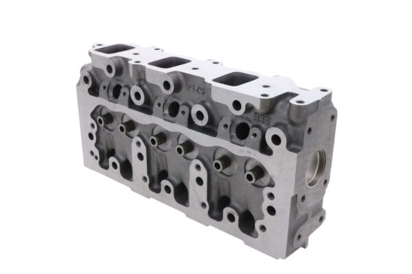 Cylinder head Yanmar Direct injection 3JH3, 3TNE84, 3TNS84, 3TNE88, Komatsu 3D84E, 3D88, 3D88E, S4D84E, Etc., - Image 3