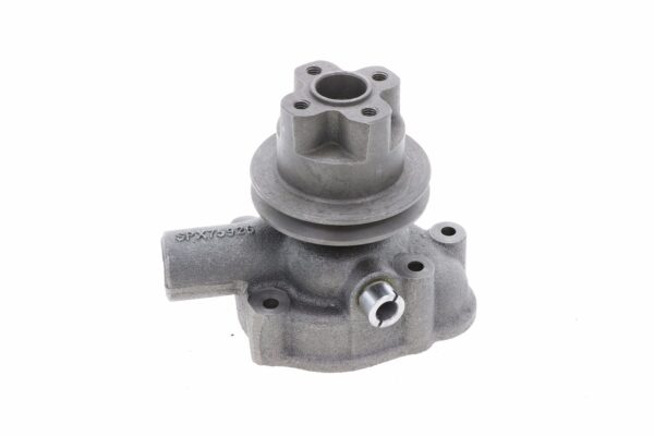 Water pump David Brown Implematic 990