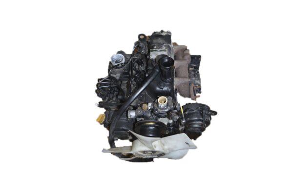 Yanmar 3TNE82 diesel engine - Image 2